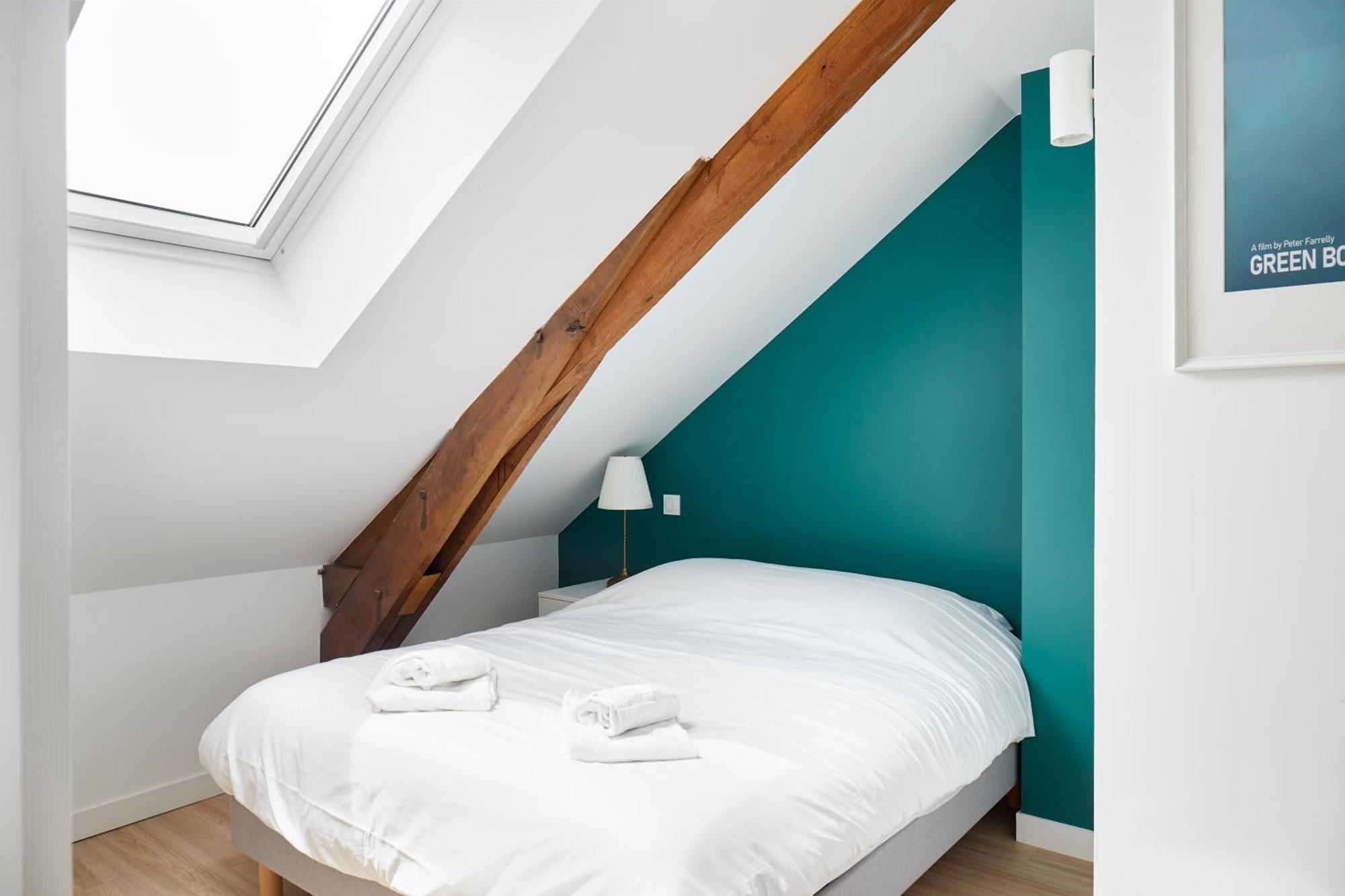 Book - Wifi Fibre/linge/acces Cour